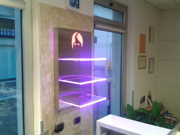 VETRINA_LED_2 VETRINA_LED_2